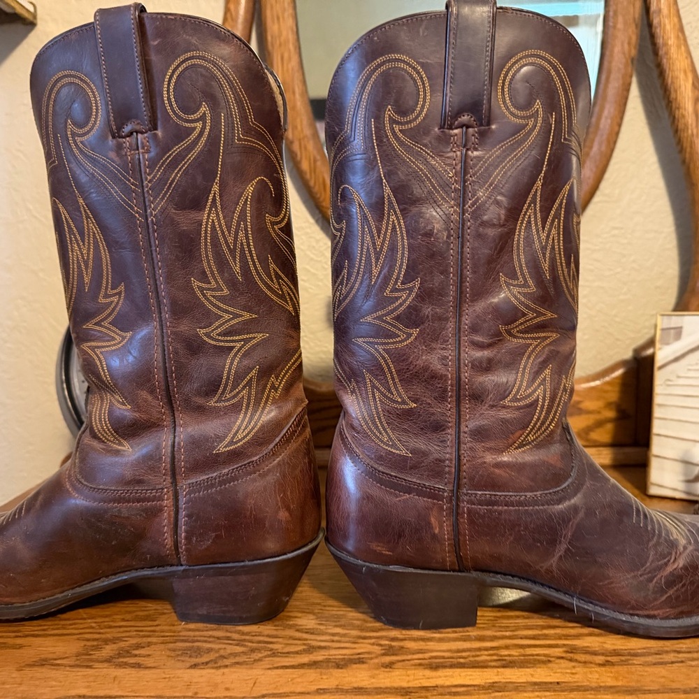 Durango Brown Western Cowboy Boots with Embroidered Stitching - Picture 3 of 7